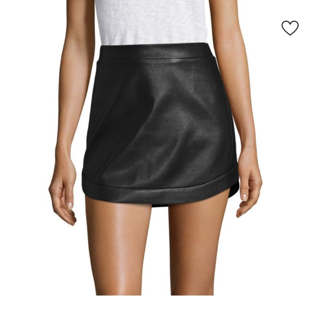 BCBGMAXAZRIA Kanya Curved Hem Leather Mini Skirt
